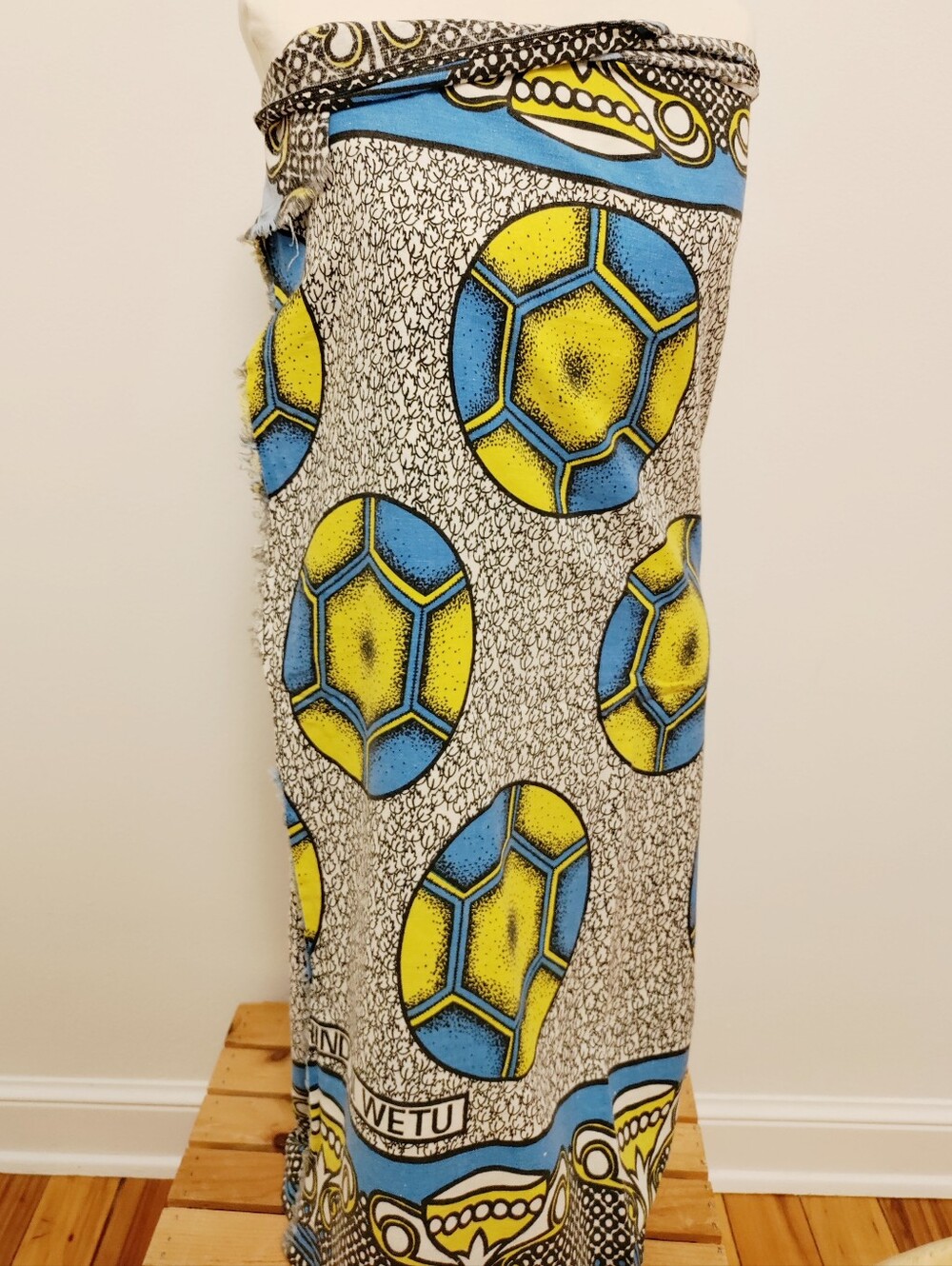 TRUE VINTAGE Soccer Scarf Cotton Katenge Wrap Swim Towel Pareo